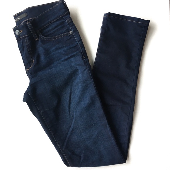 Joe’s Jeans Darlene straight leg denim Size 26